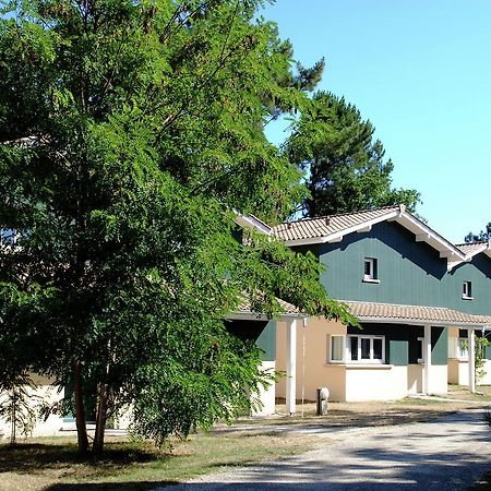 Residence Nemea Les Rives De Saint Brice Ares Exterior photo
